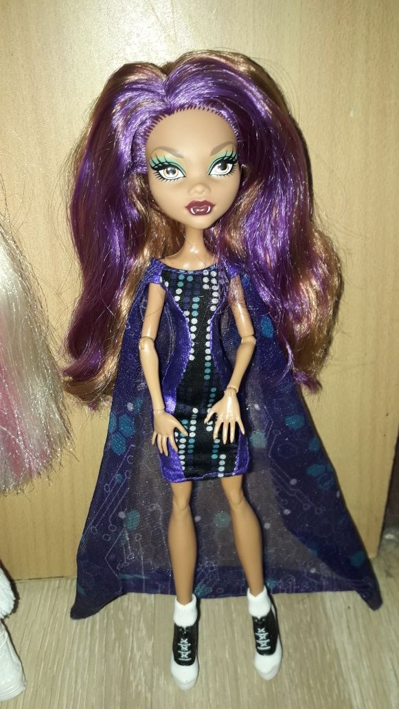 Lalki Clowden Wolf z kolekcji monster high