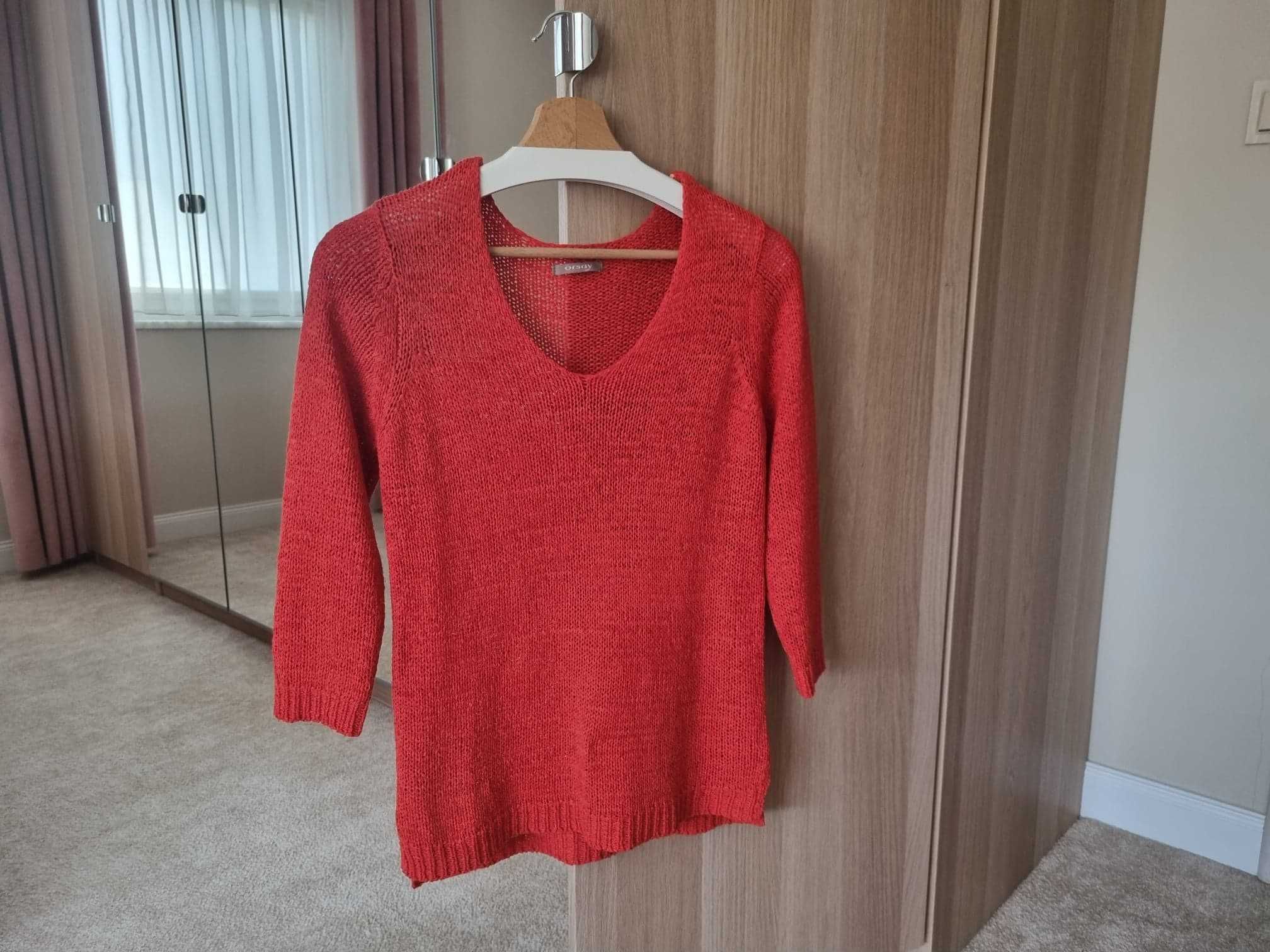 Sweter czerwony z rękawem 3/4 z luźnym splotem Orsey
