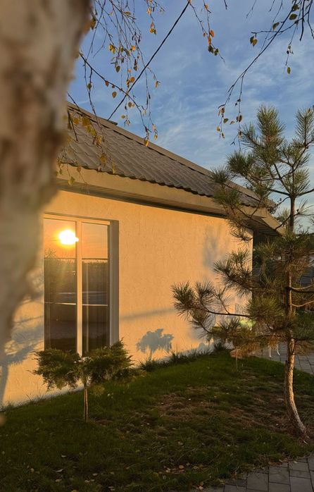 Подобово великий будинок для однієї родини з  лазнею та чаном