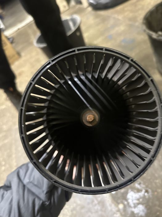 Вентилятор пічки печки моторчик Nissan Leaf 2 18-23 t1011657j