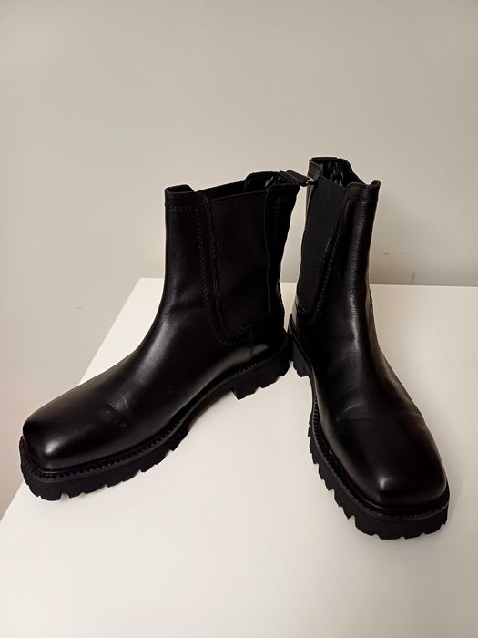 Buty damskie botki Badura roz. 40. Nowe