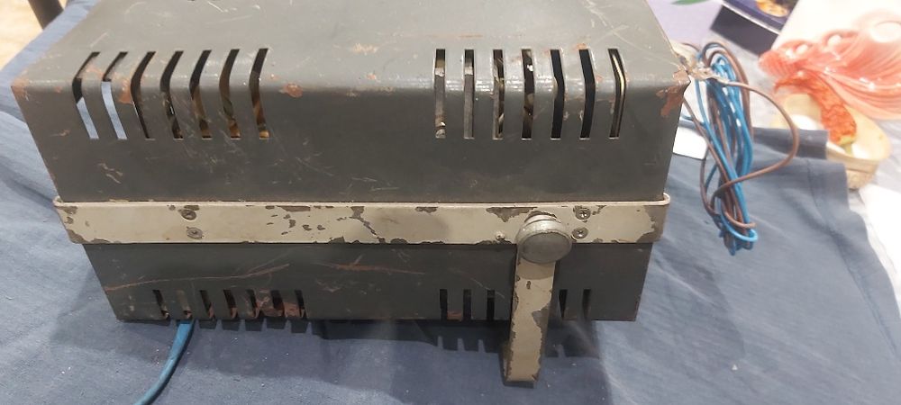 Продам зарядное устройство СССР