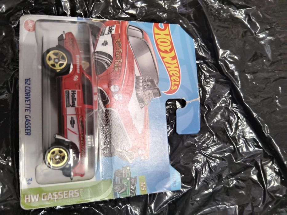 Auto hot wheels nowe
