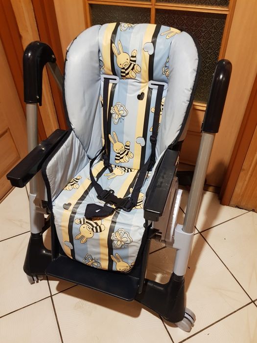 Krzesełko do karmienia dziecka