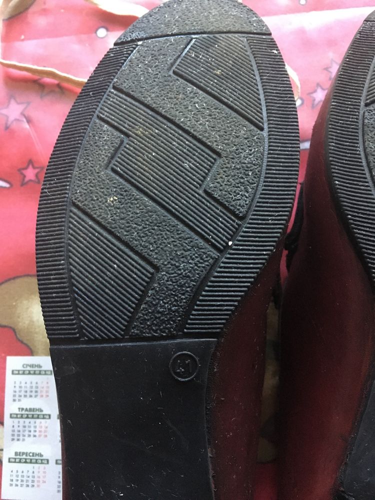 Продам туфли женские кожаные 41