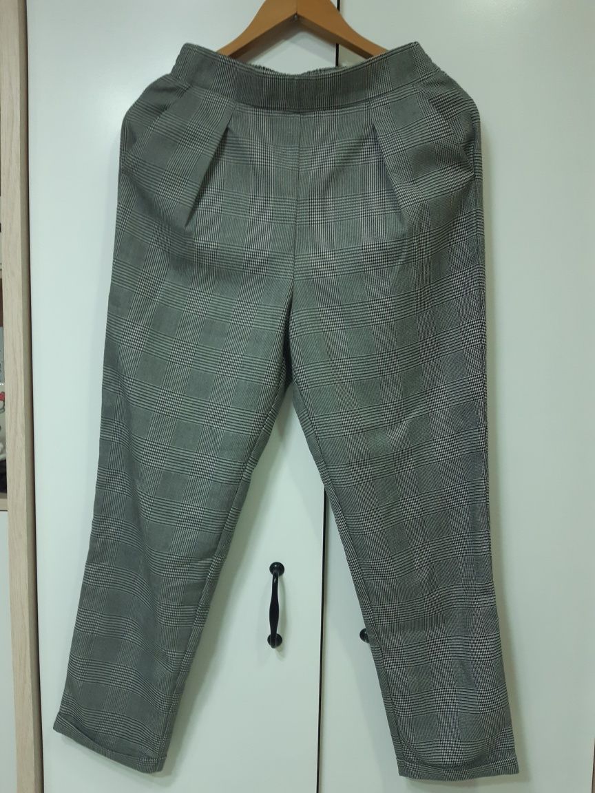 Spodnie w kratkę stradivarius rozmiar Xs