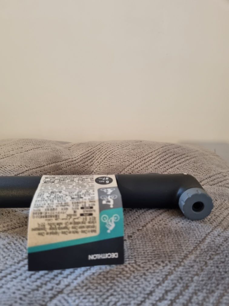 Pompka rowerowa decathlon / b-twin. Nowa.