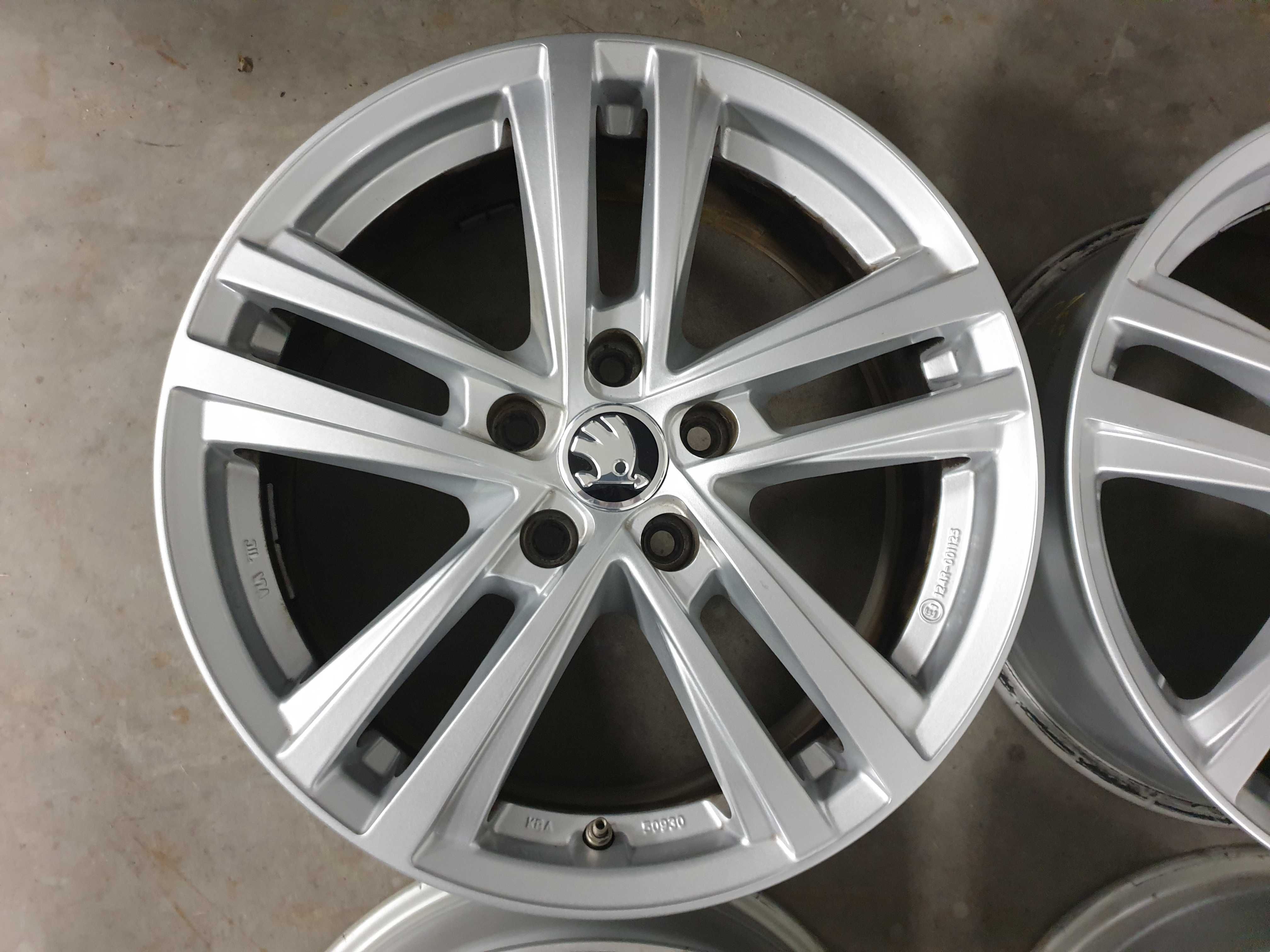Alufelgi 17" Skoda Octavia II FL III IV VRS SuperB Karoq Scout 5x112