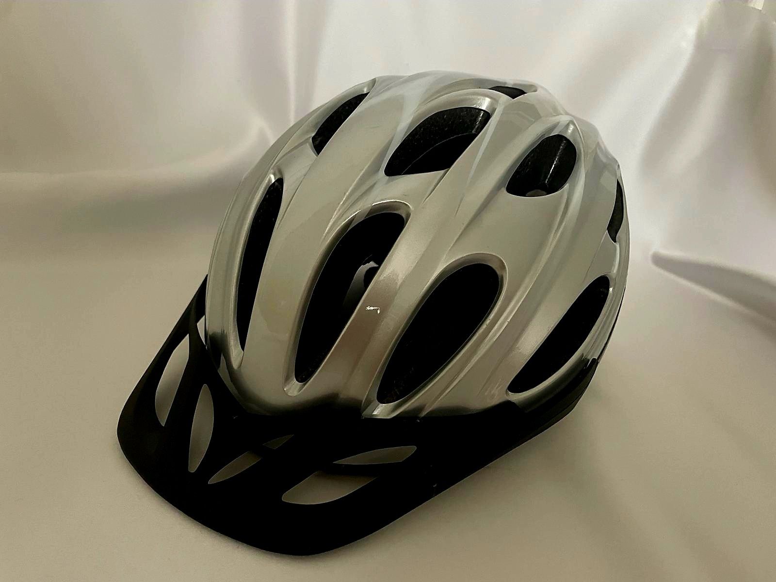 Kask rowerowy stan bardzo dobry Okazja !