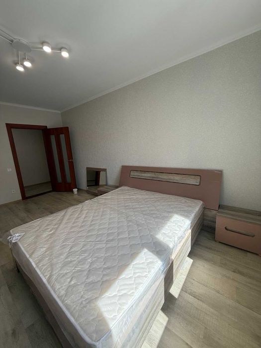 Оренда 2-кімнатна квартира Позняки, Осокорки, Урлівська,38, River Mall