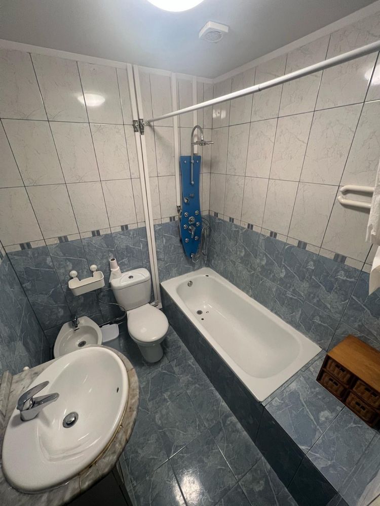 Quarto para homens (compartilhado) em Cascais Disponível Agora