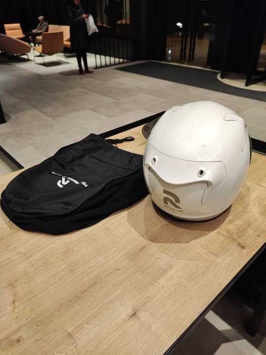 Capacete HJC RPHA 10