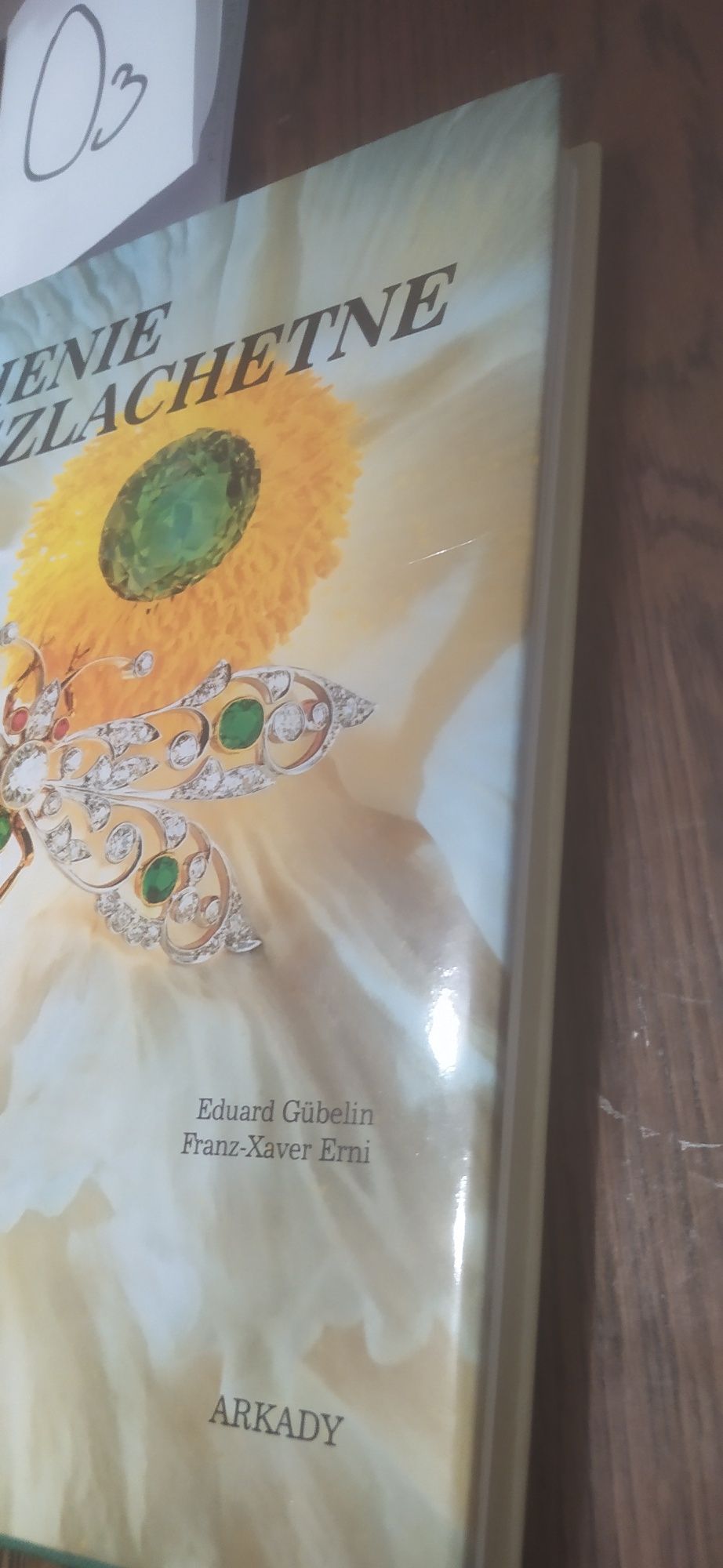 Kamienie Szlachetne symbole piękna i władzy Arkady!