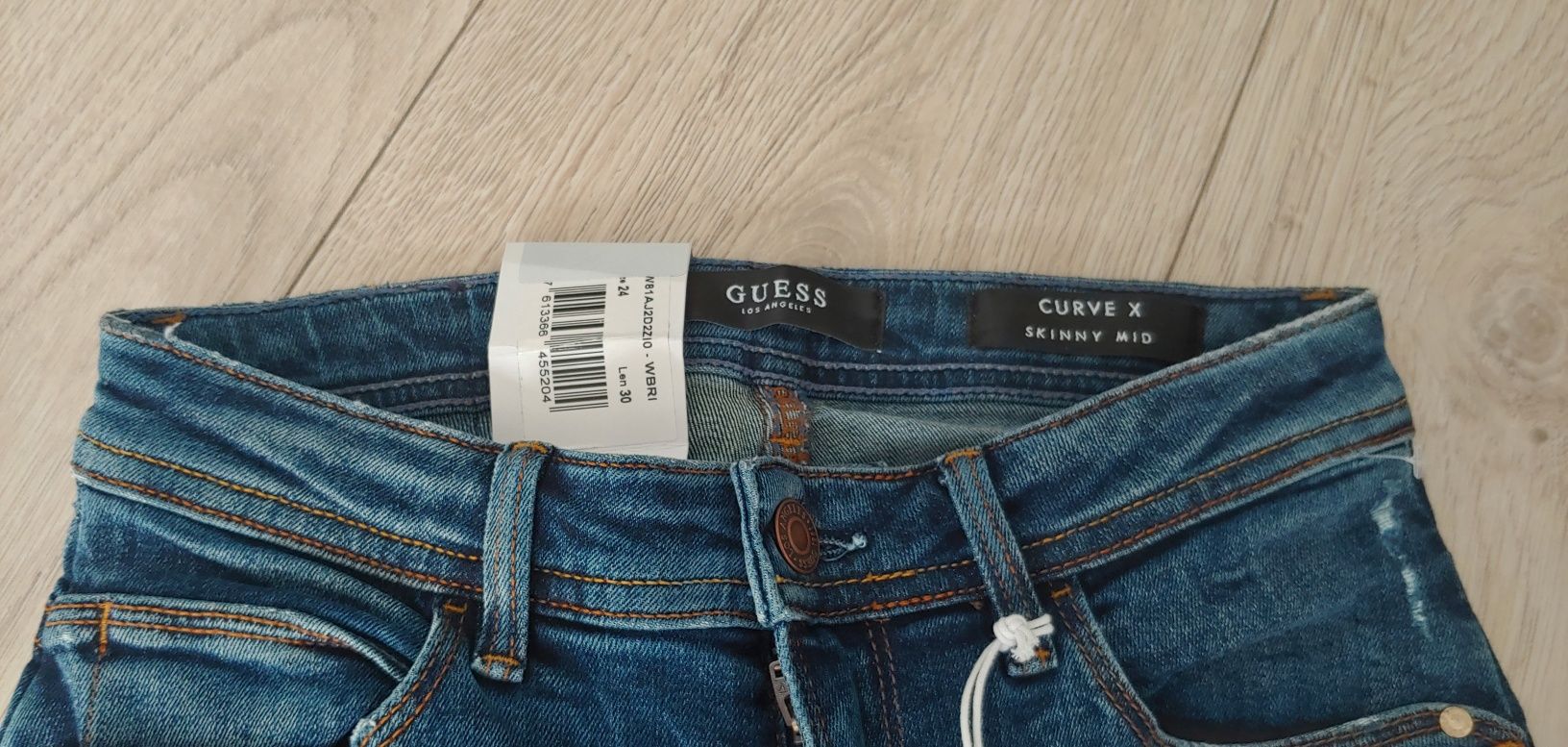 Nowe jeansy Guess rozm. 24/30