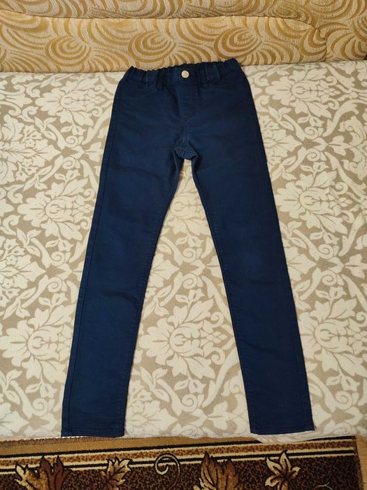 Шкільні штани брюки H&M на дівчинку 8 - 9 років