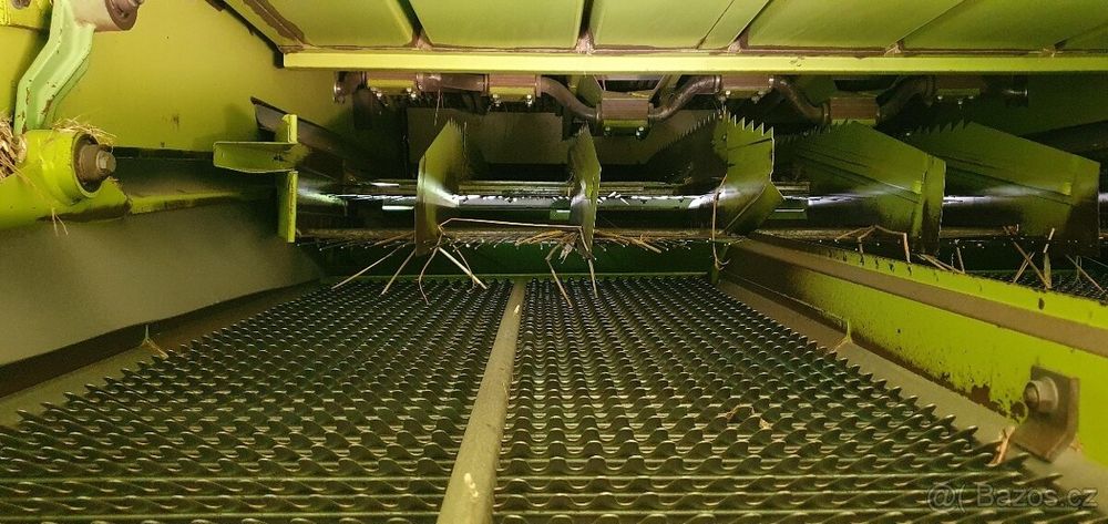 Комбайн Claas Mega 208