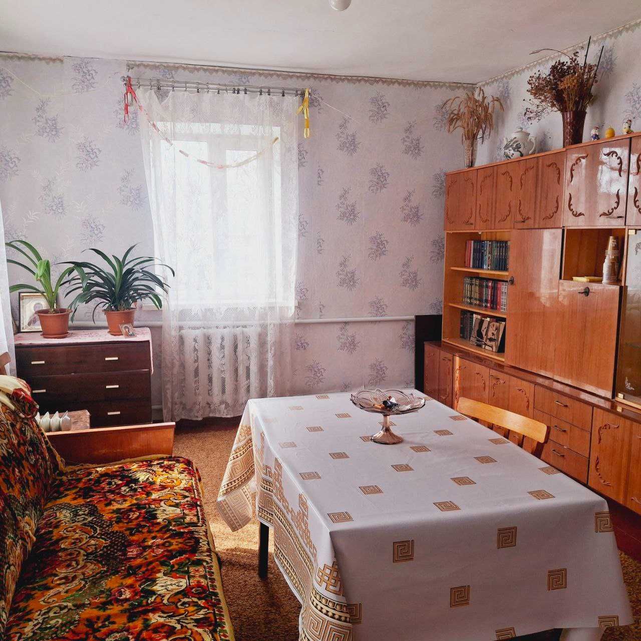 Продаж цегляного будинку
