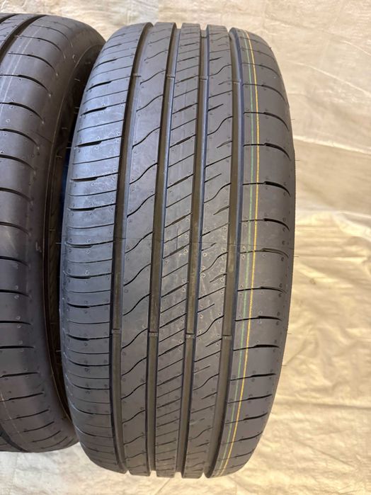 Opony letnie Goodyear EfficientGrip Perf. 2 215/55/18 99V j. NOWE 2025