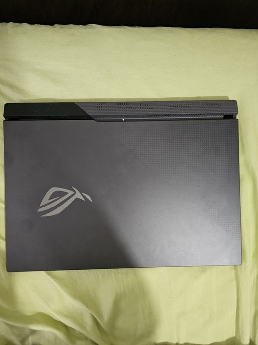Asus ROG Strix G713I