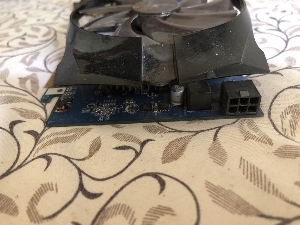 Gt 740 1gb ddr5  gigabyte