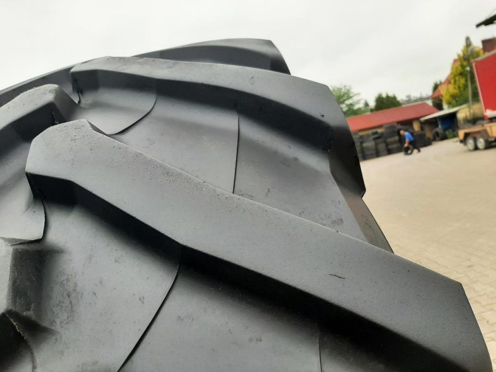 Opona używana rolnicza 650/65R42 TRELLEBORG TM800; 3000zł W4517