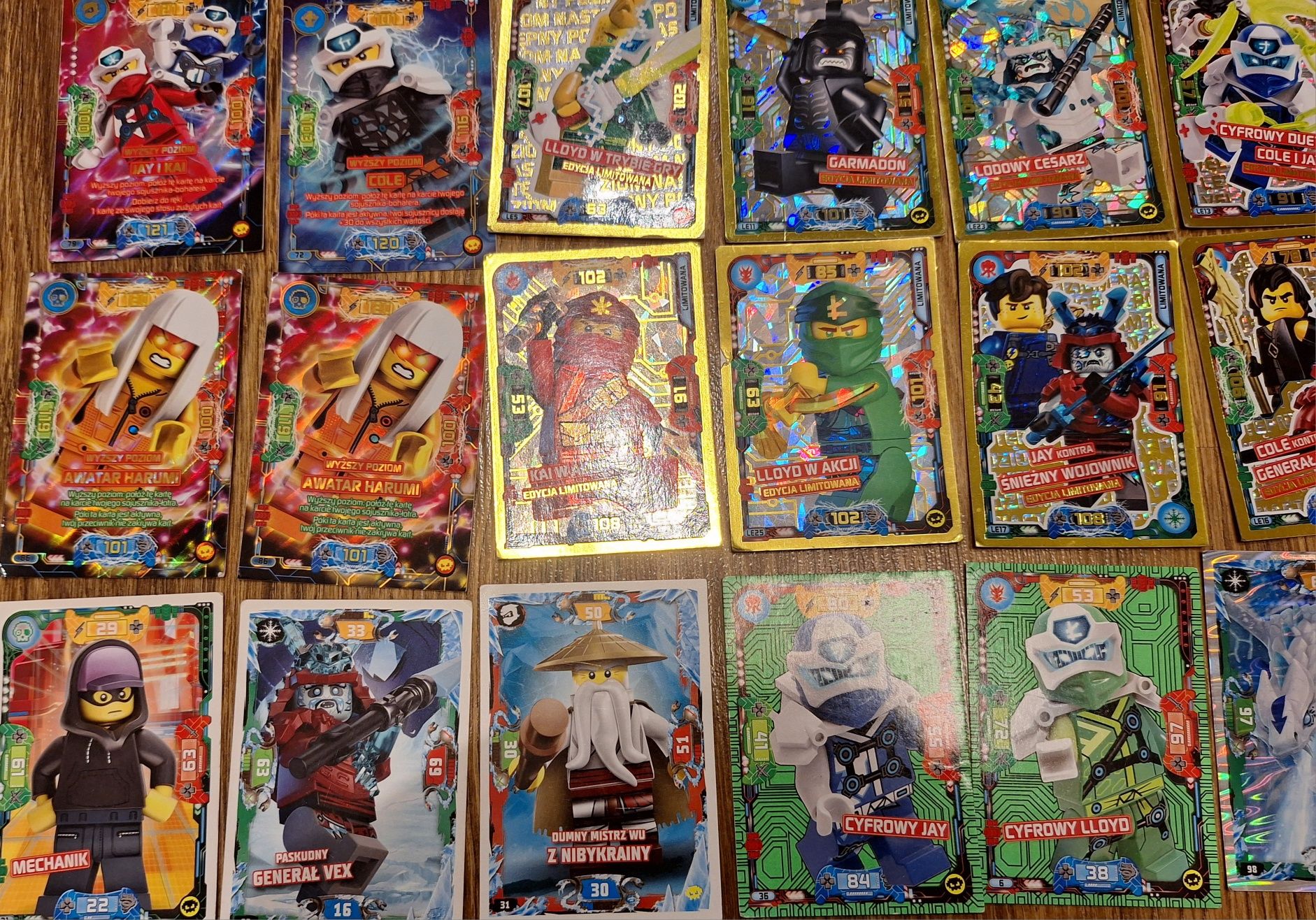40 kart Lego Ninjago TCG używane