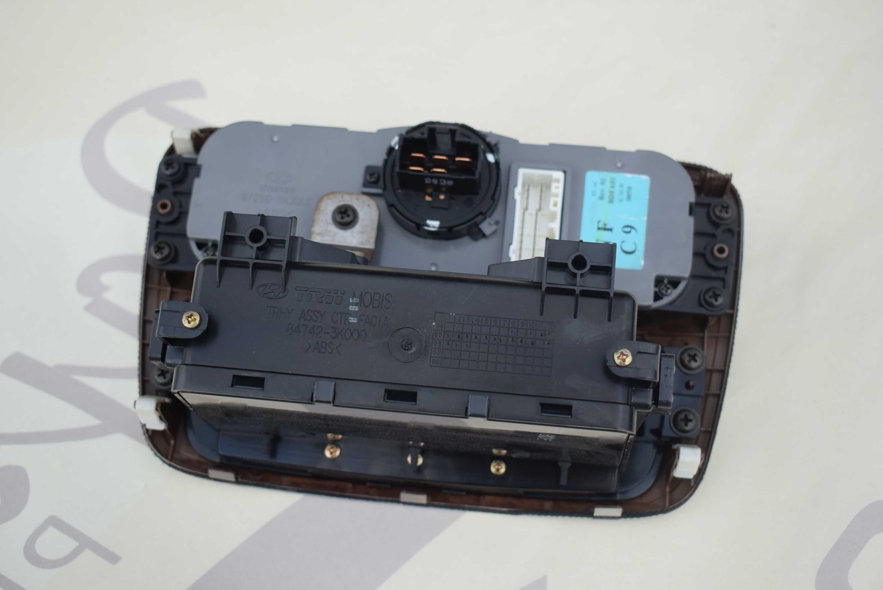panel nawiewu klimatyzacji klimy HYUNDAI SONATA IV 07R