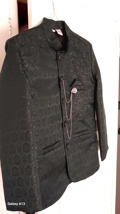 Fato cerimónia hindu criança 9 anos