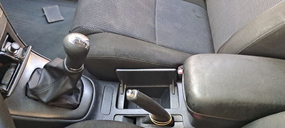 Продам Toyota Avensis