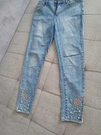 Modne jeansy S damskie