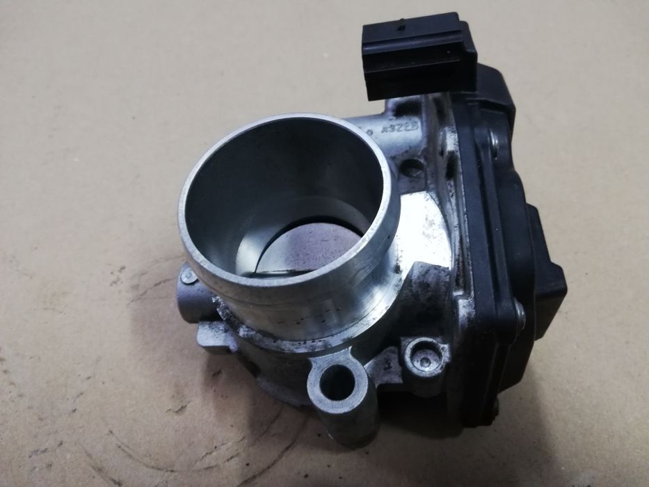 Przepustnica powietrza klapa Ford Focus mk3 C-max mk2 1.0 EcoBoost o