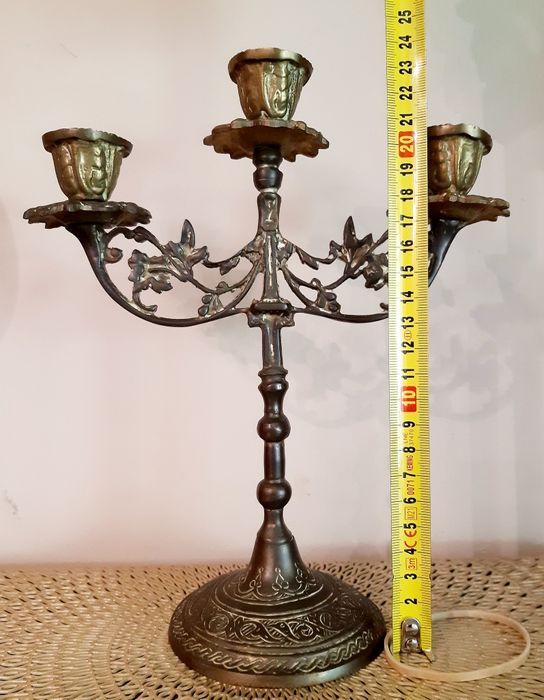 Świecznik mosiężny,  trójramienny, z mosiądzu,  mosiądz vintage prl