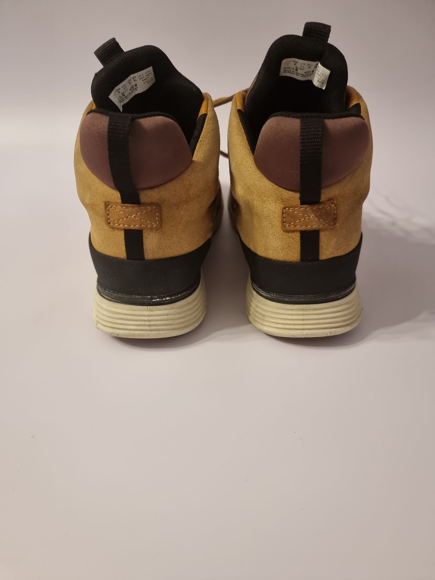 Buty trapery musztardowe skórzane nubuk rozmiar 39 Timberland