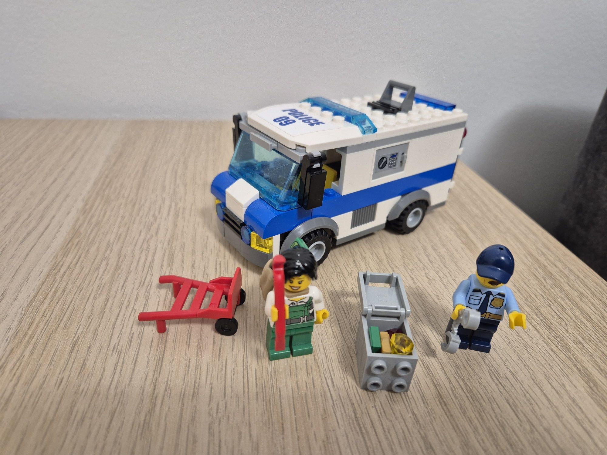 Lego City 60048, 60142 policja