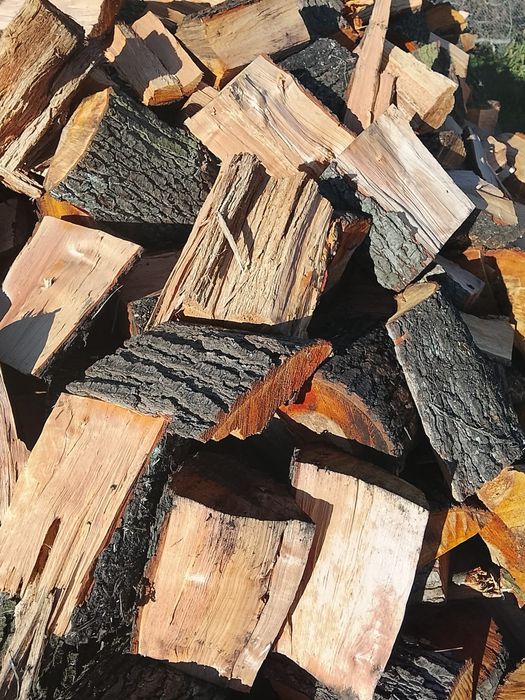 Sprzedam drewno opałowe kominkowe.ciete łupane