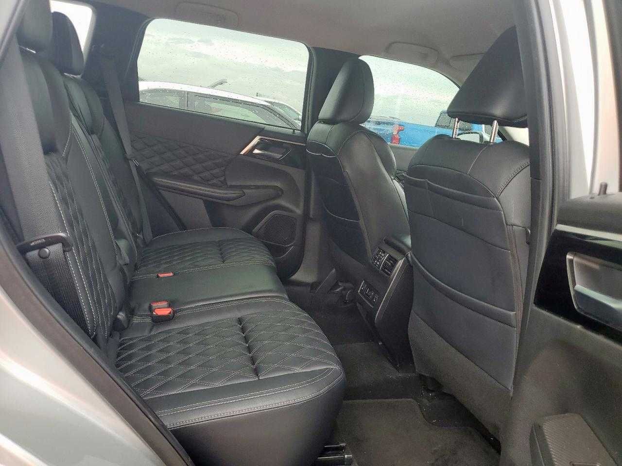 2022 Mitsubishi Outlander SEL