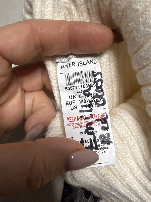 Шапка на дівчинку 4/5/6 років