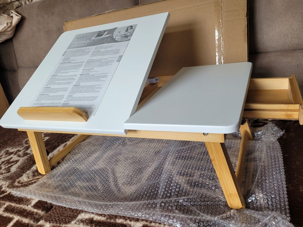 Stolik nocny z szufladą, stolik pod laptopa, składany, wykonany z drew