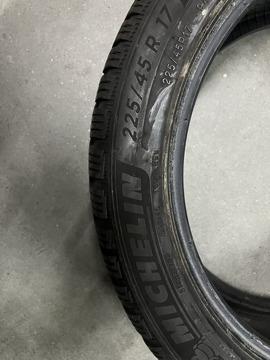 Pneus Michelin 225/45/17