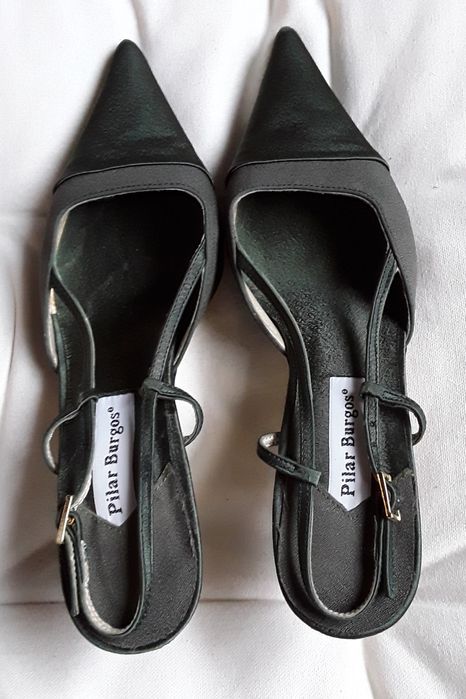 Sapatos de senhora verde seco da Pilar Burgos, tamanho 38