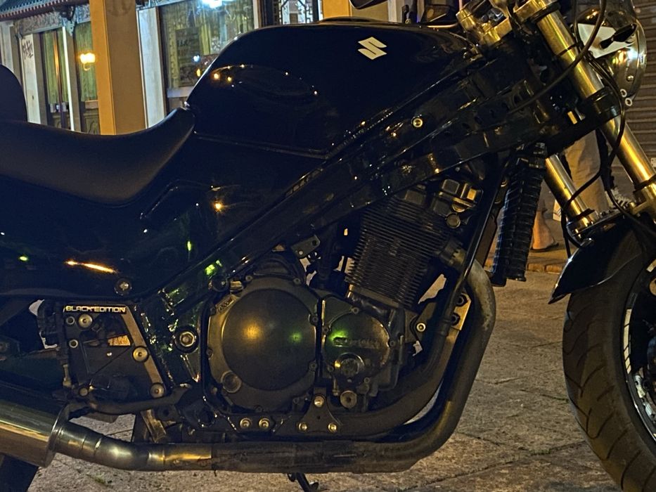 Suzuki GSX-F 1100 - cafe racer