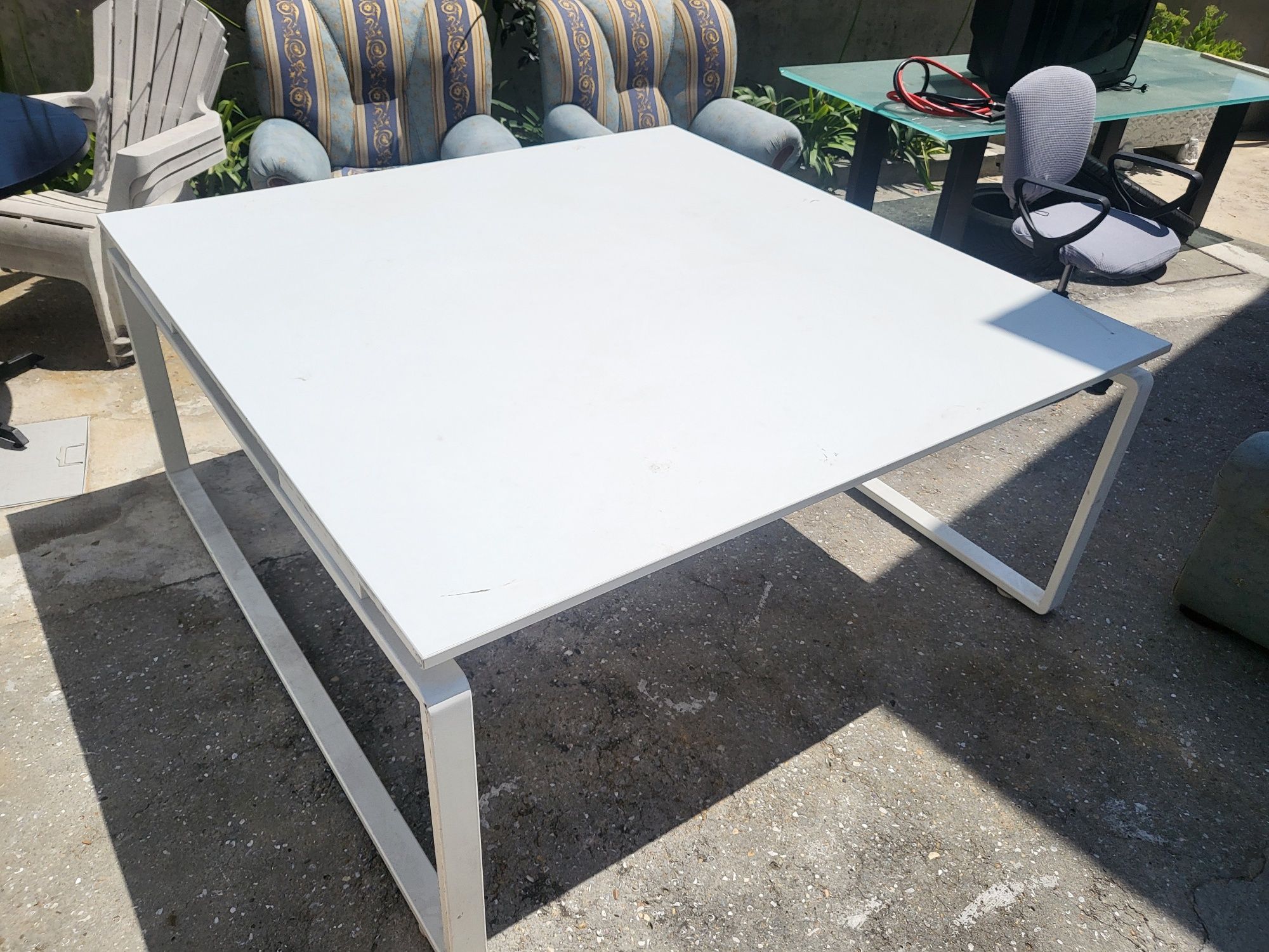 Mesa de reunião top super moderna