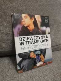 Dziewczyna w trampkach DVD książka z filmem