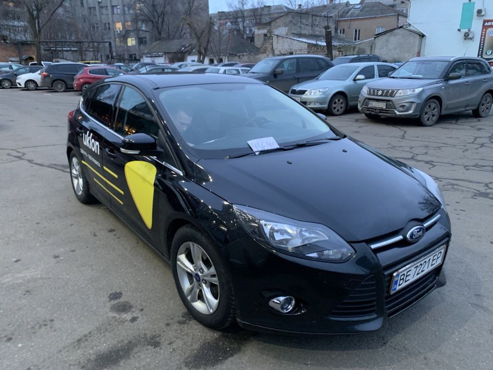 Аренда авто Ford Focus для работы в такси Uklon