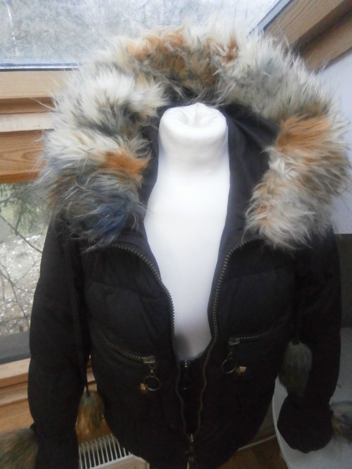 Puchowa brązowa krótka kurtka zimowa z kapturem S eskimo Daite Go Out