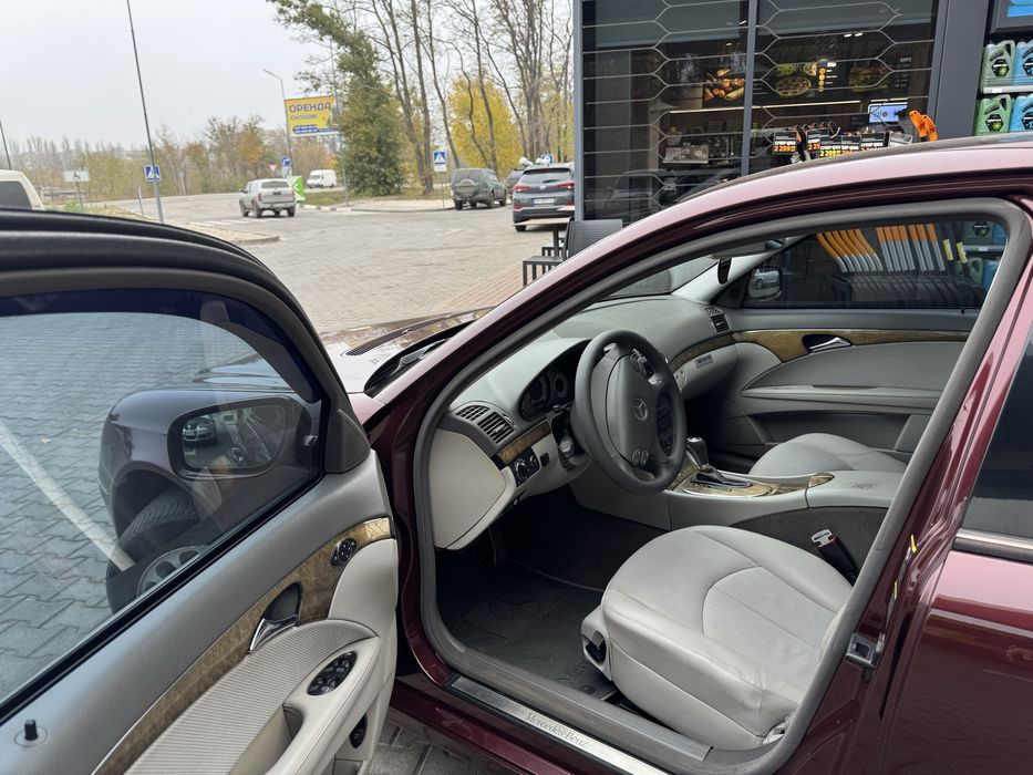 Mercedes -Bens w211 рестайлинг