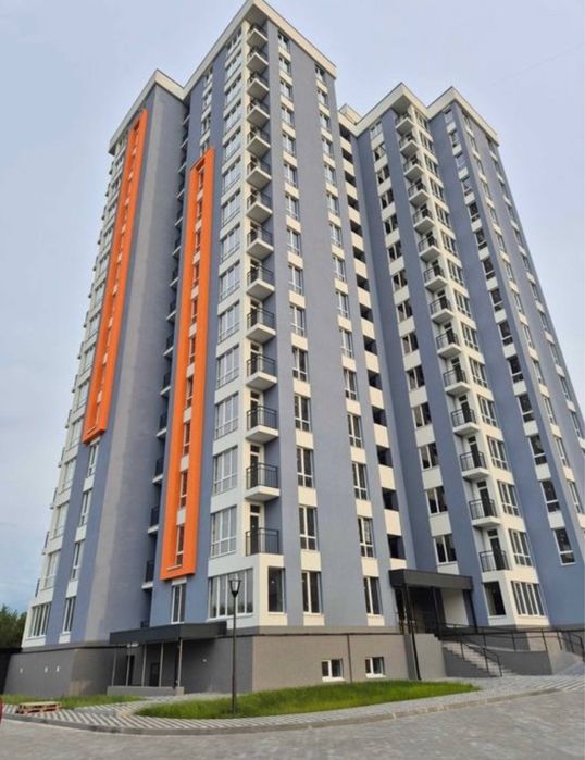 Продаж 3 кімнатної квартири у новобудові