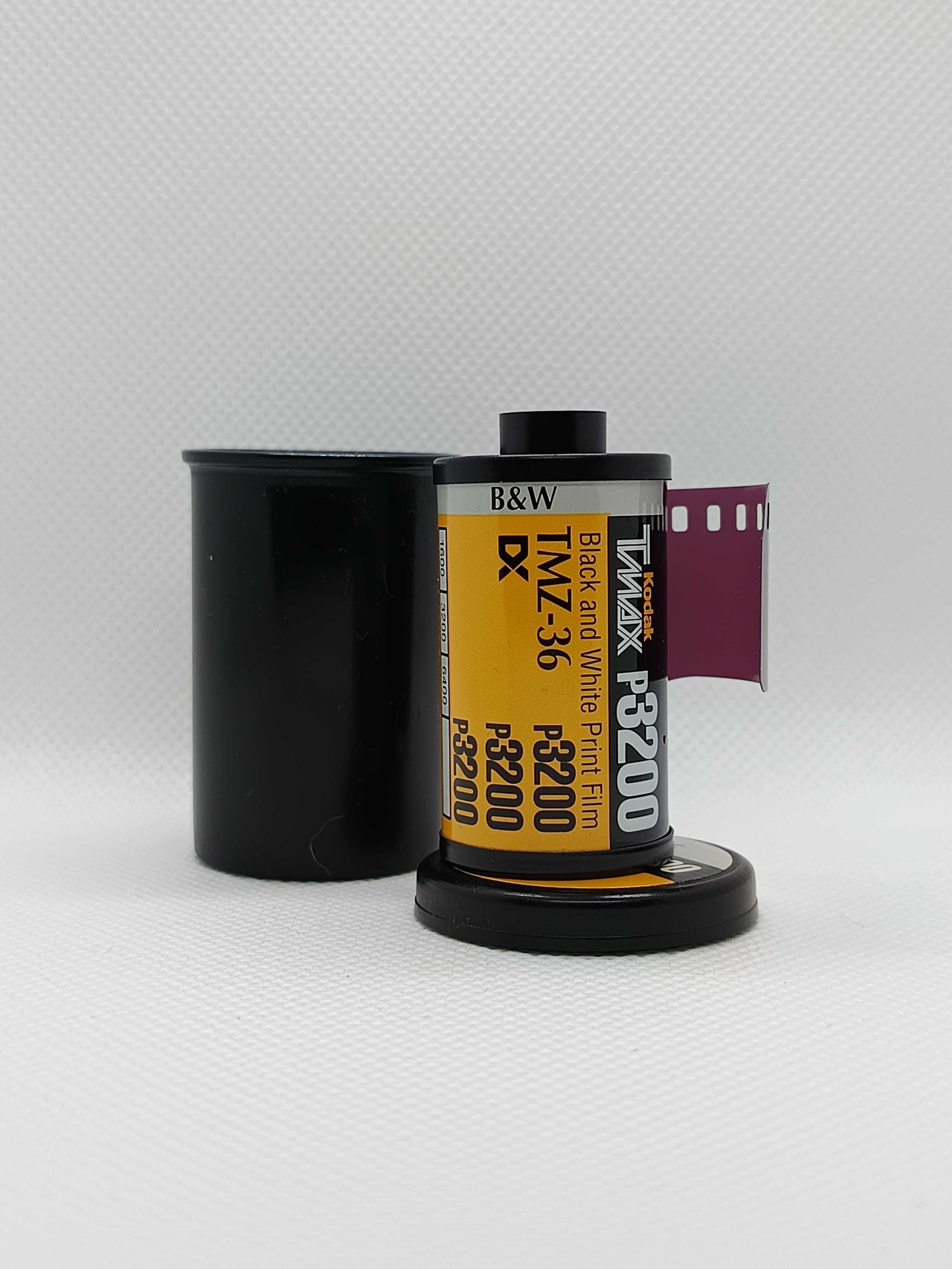 Rolo fotográfico Kodak TMax P3200 (35mm)