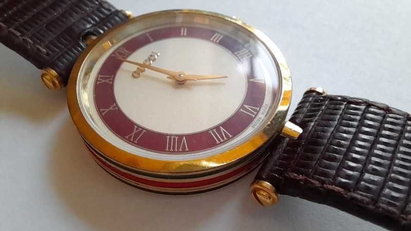 Elegancki klasyczny zegarek Gucci vintage O 3 cm