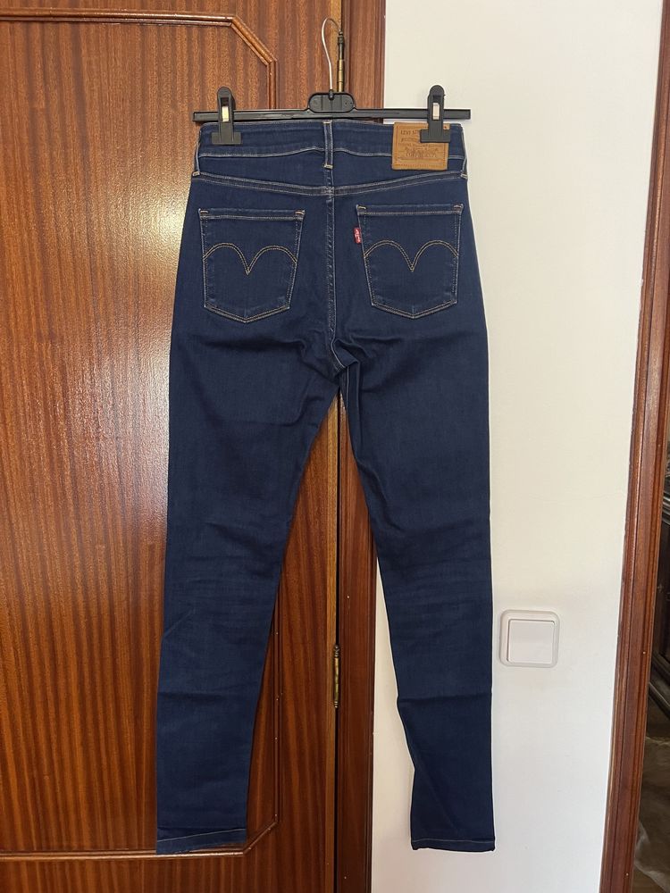 Calças levis veste 36